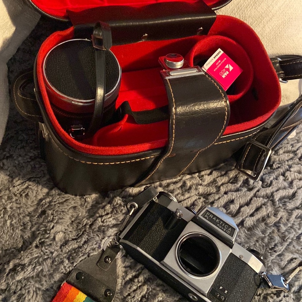 Praktica PL Nova IB manual film camera